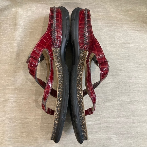 ECCO Sz 41 Croc Pattern Slip On Thong Strappy Casual Dressy Sandals - Picture 4 of 9